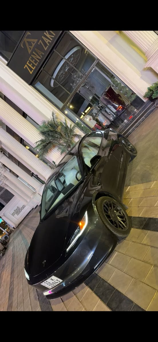 تيسلا model 3 2024 dual motor
دبل ماطور ٤٠٠ حصان
مغلفه ppf وكاله تيسلا
ماشيه 14 
اعلى مواصفات كشنات لون ابيض
باب وجاملغ مبدل ومصبوغ بدون لغد بدون ايرباك
***********
