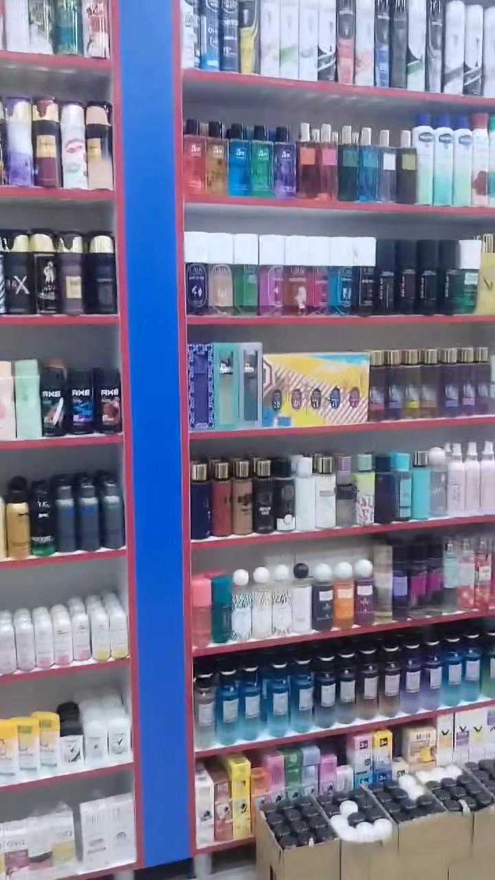 اقوى عروض تحطيم الاسعار.       🔥   مجمع بنوتات   ✨
وصلتنا بضاعة جديدةةةة 😍😍😍🥰🥰🥰
( متميزون بصناعه الجمال ) _ يتوفر لدينا
كلشي يجي ابالكم _ وارخص الاسعار تلكوها بس عدنا

#تجهيز حسب الطلب الزبون    

 بأسعار منافسة وحصرية 

تابعنا واستغل عروضنا
الثقة اساس تعاملنة 💜 👇👇👇👇
خليكم ويانه بكل ما هو جديد و اجمل❤
تألقي وكوني نجمة لامعة 💫
معنا تجدون كل ماهو جديد ومميز
 # مجمع بنوتات
شارع ام عياش قرب عارضه
مقابيل افران الغري
مجاور ازياء كجول
      💙💜 للاستفسار إتصال على أرقام التالية 💜💙
☎️*********** *********** فايبر واتساب
موديلات عصرية جميلة تناسب جميع الاذواق والمناسبات 
استلام مباشر
الفحص قبل دفع الحساب ومن حقكم الاسترجاع بوجود المندوب
توصيل جميع محافضات العراق

