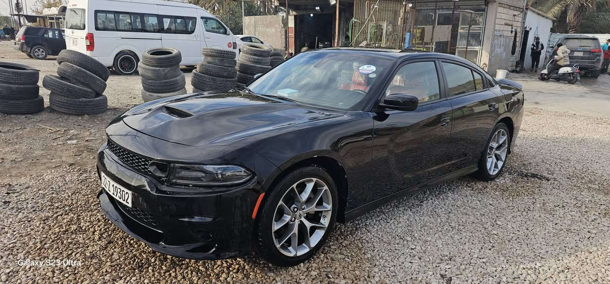 سلام عليكم
للبيع جارجر ٢٠٢٣ اصل 
لون اسود ملكي 
رقم اربيل دولي تريد  تحويل ثاني يوم
 تريد وكالة عامه مطلقة 
مكينه ٣٦٠٠ ماشيه 57
حادثها جاملغ وبنيد
 السيارة مبرمجة برمجة كاملة .
.ادامة كاملة
السعر 225
العنوان بابل 
***********
