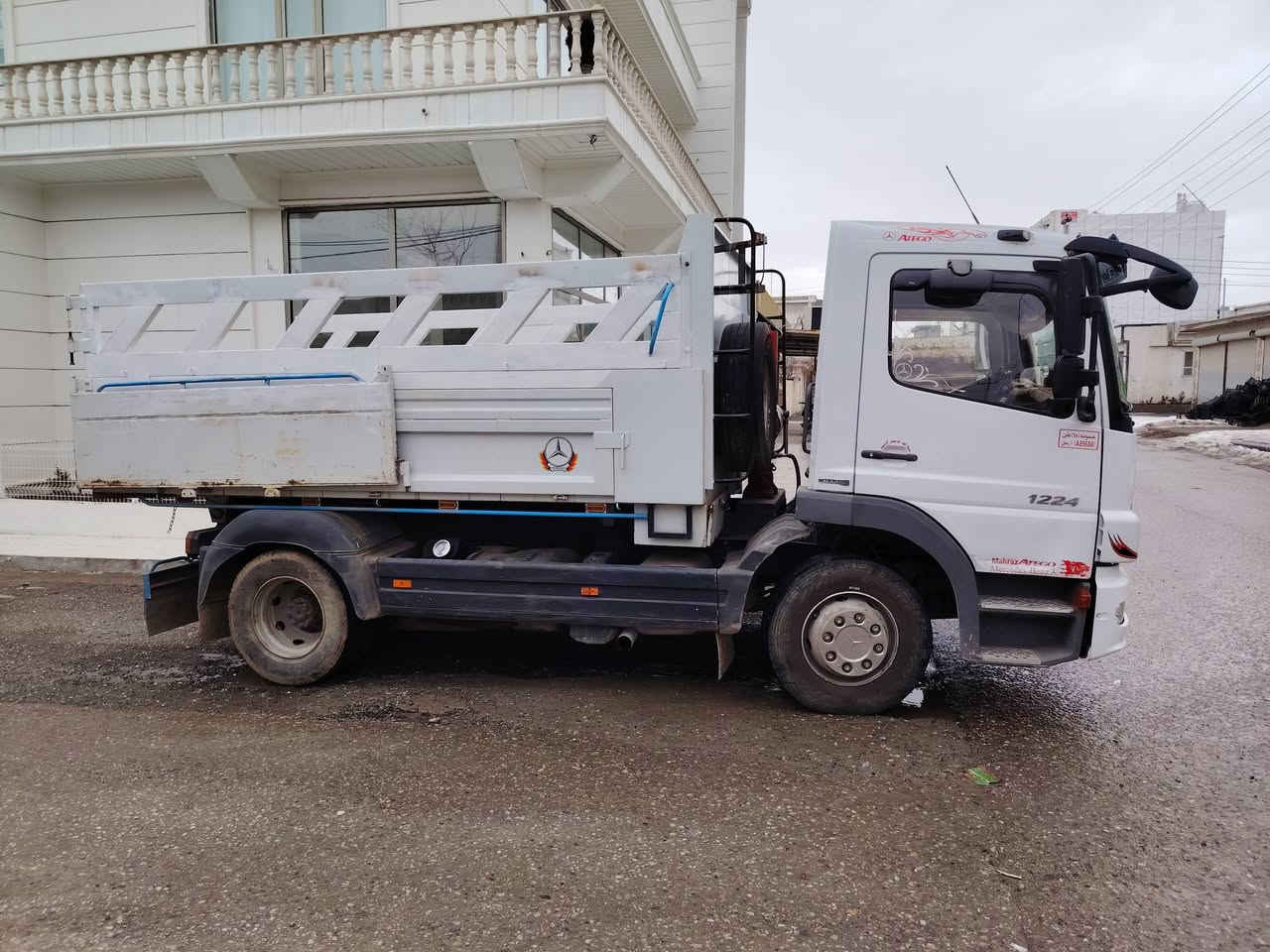 سلام وعلیک
8 برخۆ
6 بستۆن
ئەتیکۆ 2008   فول فول
هاف
جام کارەبا
تعدیل سورعە
دەزگاز
قفڵ ئەکسل
 بۆیلەر
ژێر ئەترۆز
تەبرید
سەنەوی تازە
 
شەرتی گێڕ مەگینە ئەکسل
شوێن.پێنجوێن
***********
***********
