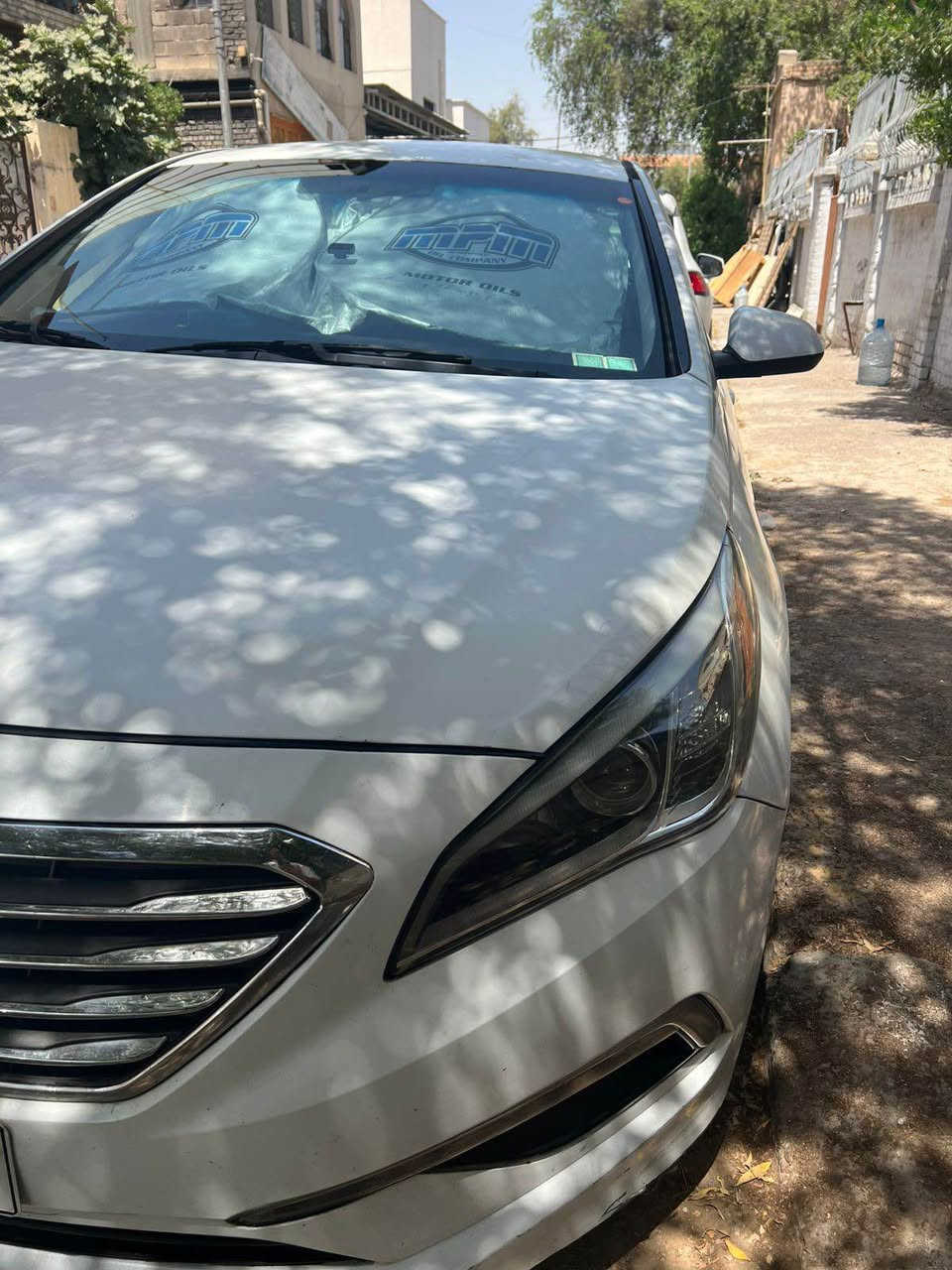 السلام عليكم جميعا
عندي سوناتا ٢٠١٥ شكل ال١٧
ابيض امريكي رقم اربيل باسمي
وكاله او تحويل اني حاضر
0 7 7 7 9 6 4 8 4 8 8 
‎سياره كلش حلوة و رزنه مكينة ٢٤٠٠ 
كير ومحرك ممتاز 
شاشه وسطيه كبيره وشاشه سرعه 
حساس تايرات
كلشي بيهه جديد ومبدل 
تخم تاير
صدر جديد وقواعد دبل وكل هذي السوالف
مودات قياده
مثبت سرعه
كشنات جلد وارضيه جلد
لايتات امامي جديد
باتري جديد
عبوه فيتماب وفلتر جدد الاصلي(٢٥٠ الف)
سلف جديد
ماء راديتر وغسل منظومه كامل جدد
تصفير فلنجات قبل شهر ودسكات ٤ تايرات وبلنص يعني رزانه تمام
ضربة امريكا البنيد فقط من فوك 
وبالعراق البنيد طار عدنا وطخ بدايه القماره صبغ قليل مو تعديل ولا ضربه 
النقوصات 
كمبريسر فقط (التبريد ثلج امانه الله وكله منظومه جديده حتى فاتح دشبول ومبدل فريز بس احترك بعد هسه ورايد ابيع الي يشتري انزله فلوسه)
السياره ترايهه وين ميعجبك
بنزين فقط محسن ما اخلي عادي
دهن Adinol سعره ٩٠ الف مشايفة غير دهن من مركز الثقة
المكان كرادة مريم رقمي 
***********
اسف على الاطاله
السعر (١١٣) $ 
اسف على الاطالة بغداد, العراق
