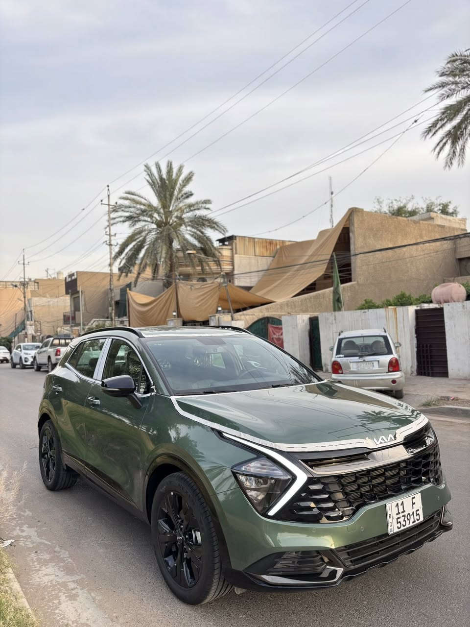 كيا سبورتج (2025) بلاك ادشن خليجي دولية. اللون المميز اغلى لون بالشركة زيتوني.
زيرو ماشية (140 كم).
ضمان خمس سنوات.
اربع تبديلات دهن مجانية.
دهن الشركة بعده بيها.
السيارة كفالة عامة من الشخط والرصعة.
فول مواصفات اعلى فئة قمارة حديد معروفة مواصفات البلاك ادشن.

رقم بغداد تحويل مباشر.
الموقع بغداد. زيونة.
السعر (245$) فقط.
للاستفسار الاتصال او مراسلة واتساب:-

***********
