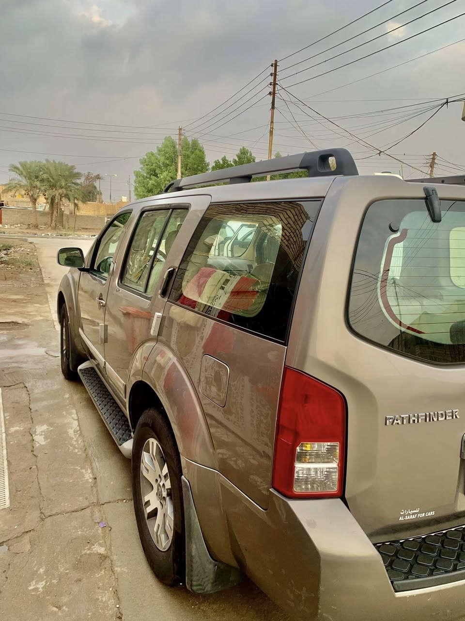 نيسان باث فايندر  ( NISSAN PATHFINDER  LE ) 2009
وارد خليجي،فتحه سقف،تحكم ستيرن جهتين،فور ويل،تبريد ٣ قطع 
،تحكم مرايات،كشن كهربائي، مرايه وسط بوصله تحديد اتجاه ، بصمه
مكانها ذي قار، سنويه لـ٢٧ رقمها دولي بغداد السياره بإسمي 
ضربه بسيطه مرجعه على البارد  بالهلال مال الجاملغ الخلفي جهة السائق  ومرشوشه صبغ بسيط من جهة السائق  وسونارها موجود  
السعر( ١٠٥ ) وبيها مجال 
للإستفسار اكثر الإتصال على الرقم ***********
أو التواصل عبر الواتساب ***********
