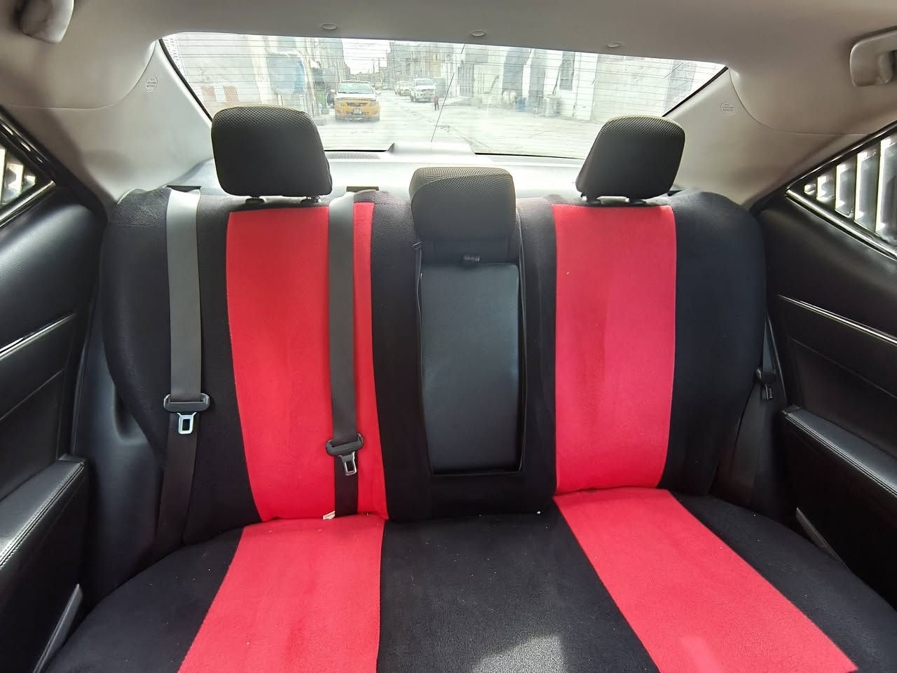 ‏السلام عليكم
‏كورلا 2019XLE
‏سيارة معروفه فول مواصفات 
‏رقم اربيل دولي بسمي تحويل ثاني يوم+كابون بانزين
‏سيارة جاهزة بدون اي نواقص ولادينار
‏مابيها اي ضرر كلين مجرد مفتوح جاملغ السايق ومشدود نفسه يعني مابيها لاحار ولابارد ولادواخل ضمان
‏ولا ايرباك شرط
‏كما موضح في الصورة 
‏بصمة تشغيل كشنات جلد تدفئة تبريد
‏+فتحه سقف 
‏كير وماكينة مكفولات
‏تخم تاير  باتري جديد 
‏ماشية 122
‏وتروح تفحص وين مايعجبك
‏السعر157وبيها مجال 
‏العنوان .الموصل القياره قاطع السبعاويين
‏***********
‏
