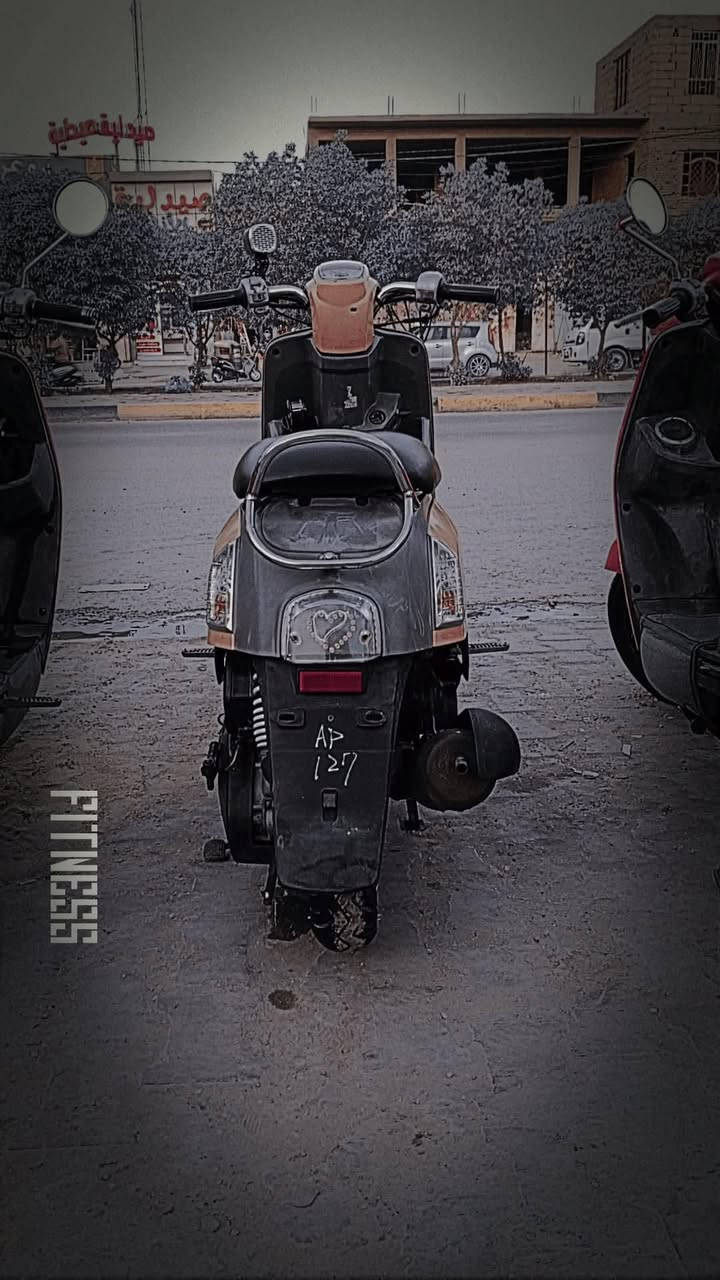 السلام عليكم
دراجه بوليسي كابريته للبيع داخل رصاصي لون مميز وردي دراجه ما مفتوح بيه برغي فول نضافه بعده وضع الشركه كله شغاله اشايرعداد سرعه كيج بنزين كيج دهن هورن  كله شغاله (سعره خاص وبيك خير وتدلل)(مكاني كربلاء اطوريج)(***********)متوفر فيس وتساب اتصال

