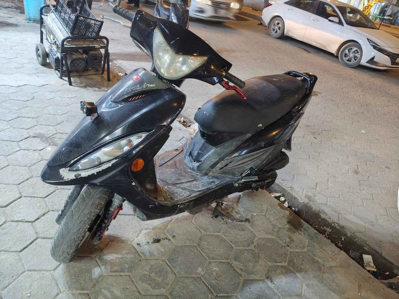 السلام عليكم شباب دراجه كامكو جي فور نوزل حاويه بلاديه كلها ختم واحد الشراي يدخل خاص او يتصل *********** سعرها 375وبيها مجال حك الجيه
