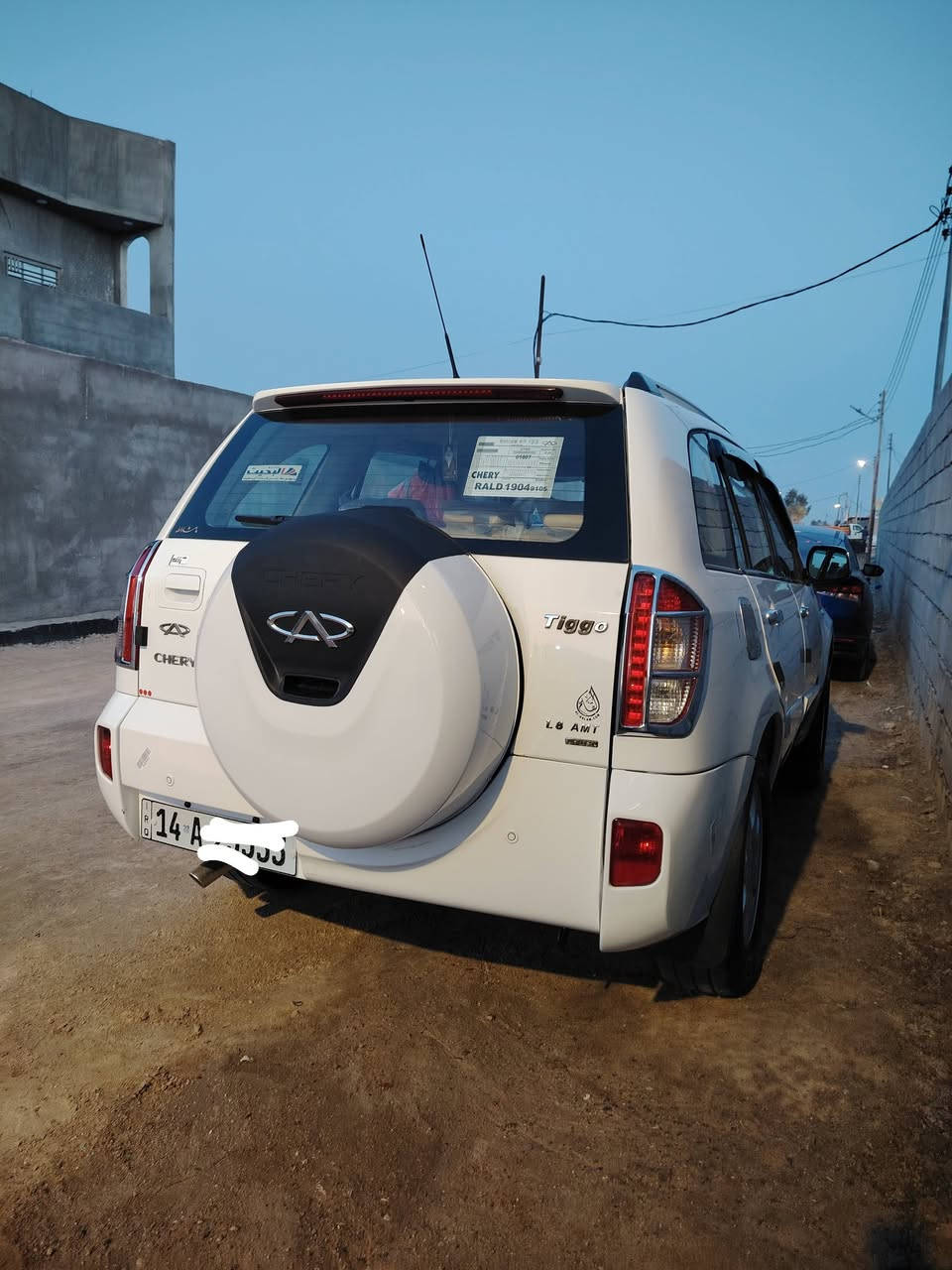 السلام عليكم تيكو البيع موديل 2013 مكفوله ضربه وتبديل مكينه وكير كفاله رقم بصره دولي  سنويه 2031 بسمي سياره جاهزه من كلشي حداده تخم تاير برجستن ياباني ماشيه 111 حقيقي كشنات جلد قرفه جديده بل كارتون سعر 63 رقمي *********** عنواني بصره
