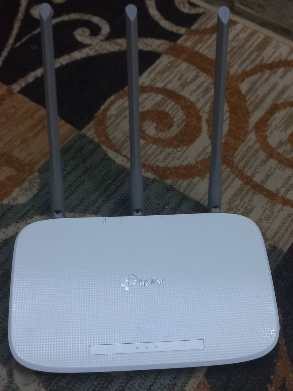 منظومه انترنت اصليه للبيع كامله تحتوي على راوتر ومحوله وصحن وكيبل كبير  الاتصال على هذا الرقق ***********
