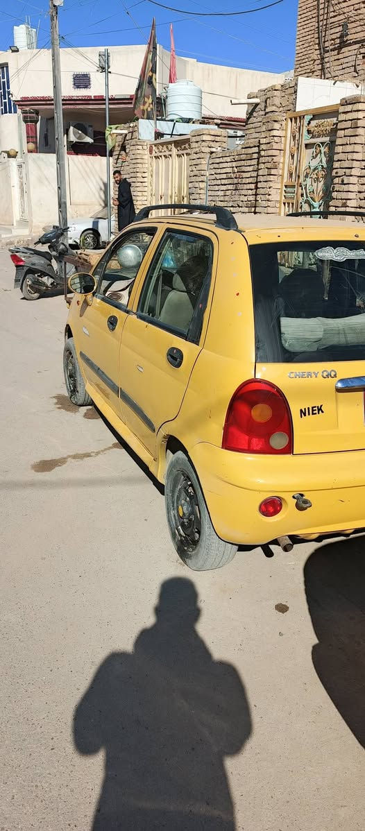 سيارة كيو كيو اوتوماتيك 3سلندر اجرة رقم بغداد سنوية ماساقطه ومصفره هيئة وغرامات سيارة بحالة جيده موديل 2010 السعر 17.  اتصال ع الرقم ***********
