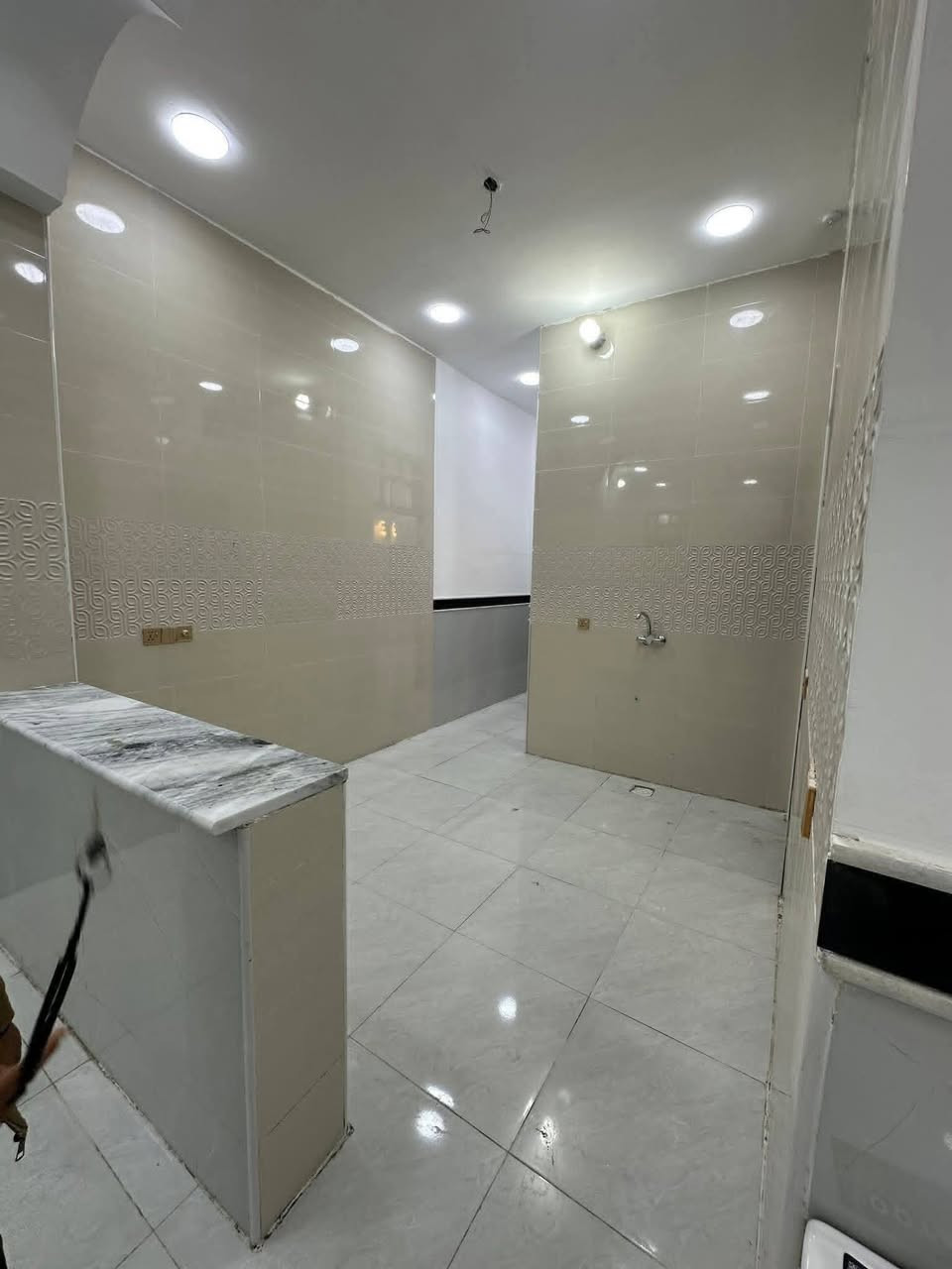 دارين صفه مساحه الدار الواحد ١٠٠م شغل حديث تطبيك الواح واجها تقطيع مثل ماموجود بلصور
حي الغدير خلف شارع ٢٠  خلف المدرسه الصينيه
***********
