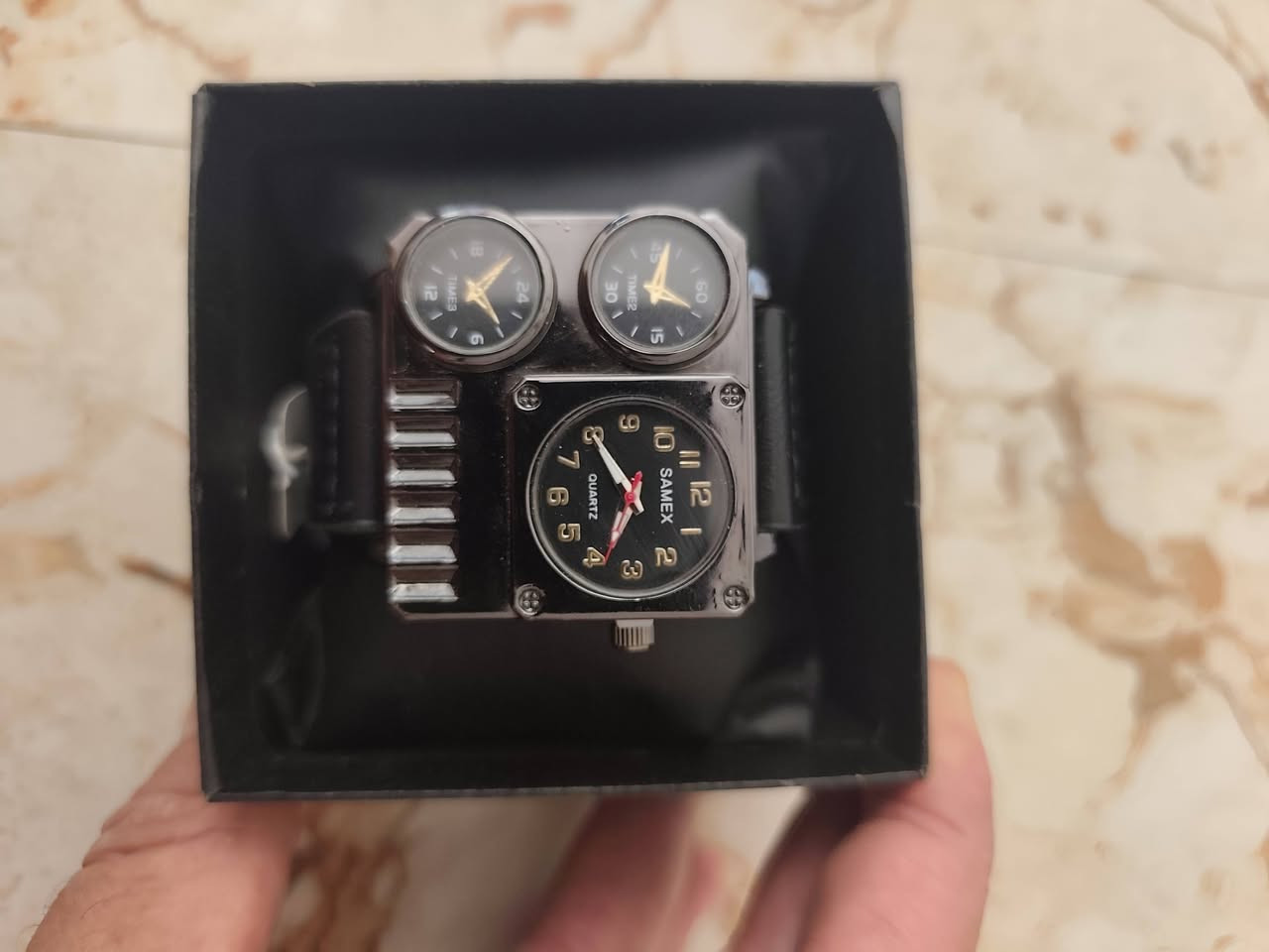 ساعه رجالي سير جلد باله امزون البيع توصيل موجود


**إذا كنت صاحب هذا الإعلان وتريد حذفه لأي سبب، رجاءا أرسل رسالة إلى الدعم الفني**