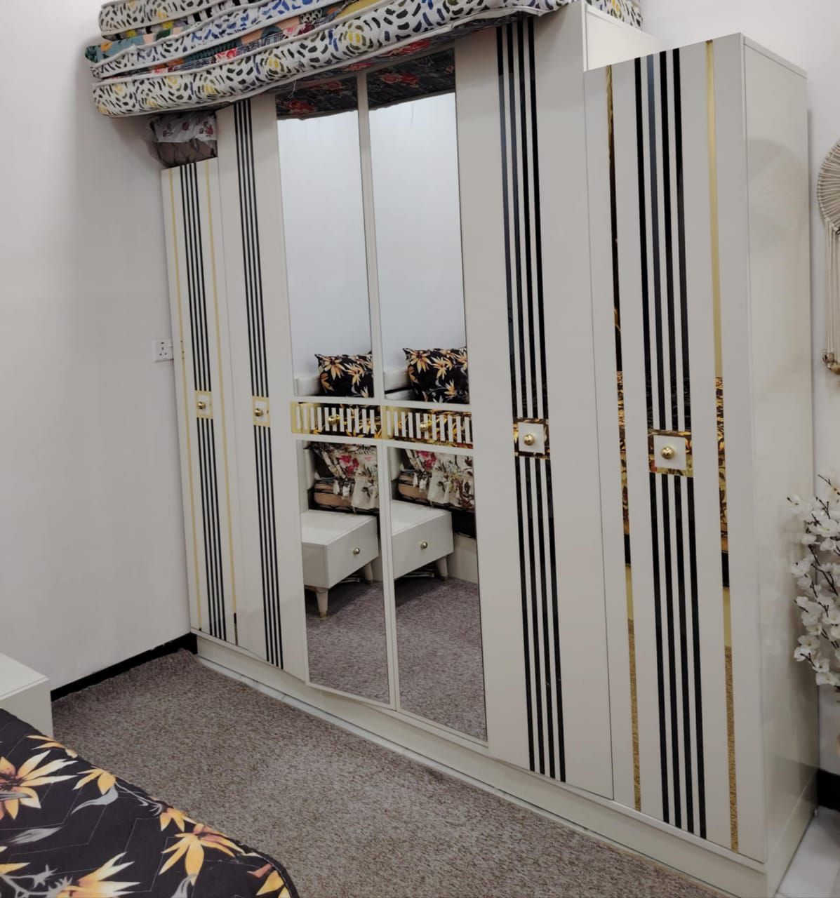 غرفه اخت الجديده مع دوشك طبي 450 
عنوان زعفرانيه يتوفر شدونقل بسمايه بغداد 
اي ستفسار واتساب  *********** 📲📞
