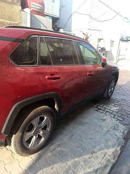 - راف فور  بانزين 
- موديل 23 وارد امريكي 
- لون احمر كرزي
- تخم تاير قبل اسبوع انشد
 - ماشيه 35 الف
 - رقمها فحص مؤقت تسجل بسم المشتري وفي أي محافظه 
حادثها جانبي 
البجم كبس 
مواصفات Xle
رادر امامي 
رادر خلفي 
سلايد 
إشارات تحذير بالمري 
إشارات بالمري 
كرسي كهرباء 
السعر 180
 وهذا رقم تليفوني بيه واتس - 
***********
