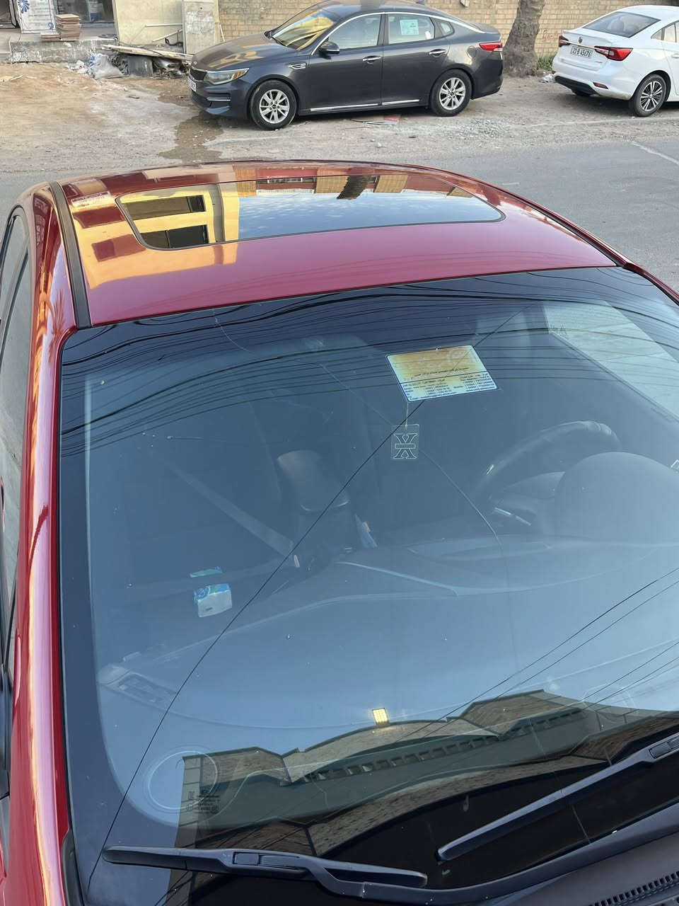 للبيع سيراتو خليجيه محرك 1600 موديل 2017 بيه صبغ فقط الصندوك السياره نضيفه جدا ماشيه 90 الف فتحه سقف لد امامي لدي خلفي مكان السياره المنصور السعره 130$الرقم ***********
