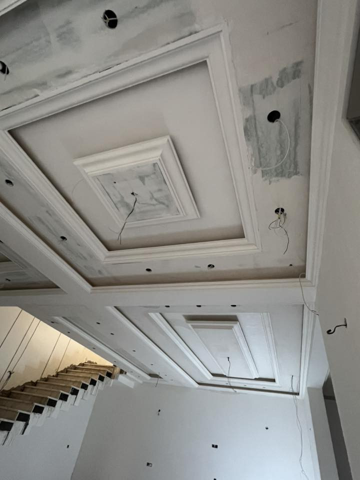 السلام عليكم احنا كادر جبس بورد وجميع كافه الديكوراتً شغل درجه اولي وتسليمً هندسي 📞 ***********
