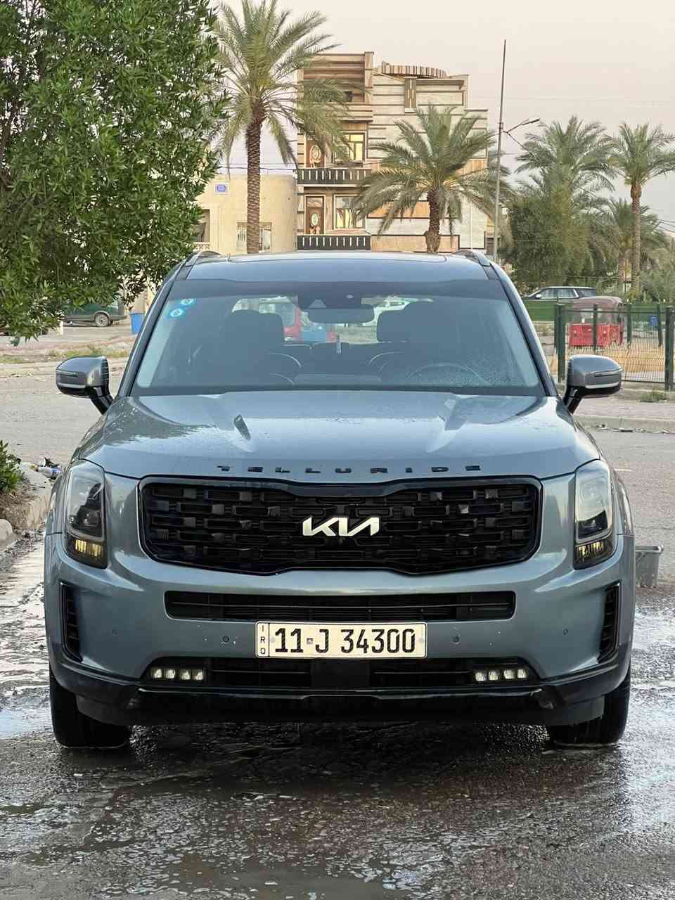 السلام عليكم تولرايد فول موصفات سياحي VIPموديل 22
ماشيه 68 ميل 

رقم الشاصي مرفق ويا الصور 

جنطه وبنيد مبدل 

السعر 220 وبي مجال 

***********
