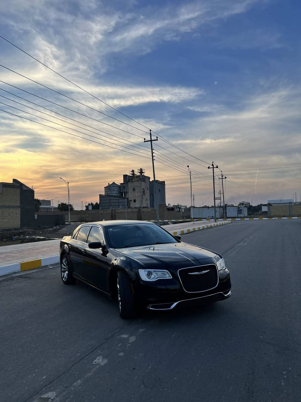 السلام عليكم
كرايسلر اوباما 2017 دخول جديد كتاب ضباط كفالة عامة تقرير غرق شرط مكينه مامفتوحة
 ماشية 30 الف سياره بوضع الشركة 
دواخل بيج مواصفات لمتد بدون فتحة
تترقم ميسان انطيك مرقم وكامل ب اسمك
مكانها ناصريه مركز 
للاستفسار ***********
