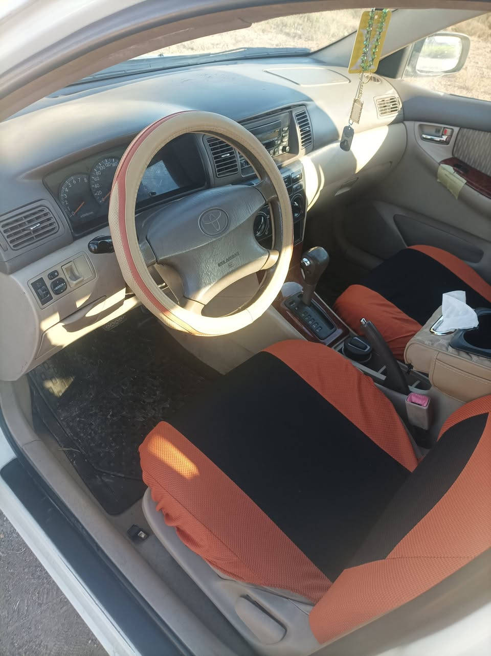 سلام عليكم من رخصة المدير  للبيع 
كورلا بيكاتشو ، 
موديل 2007 خليجي ابيض صدفي 
مواصفات ، 
محرك 1800  / 
 بيها جاملغ امامي وبنيد  رقم بغداد حديث   ، جاهزه  ، نقصها  فريز تبريد والاجويتر  يرادله تنضيف   ، تدفئه فول  ، كهرباء كلشي شغال بيها  مكينه وكير فول  صدر جديد  سنويه جديده هزه جديده  صارلها اقل من شهر جاهزه  مكانها بغداد/
 السعر  اتصل وتدلل 
***********
