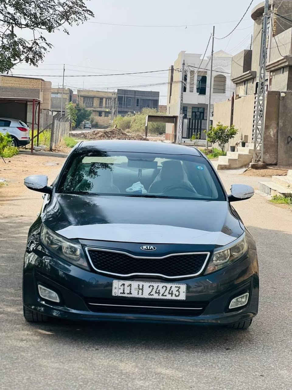 السلام عليكم اوبتيما موديل ١٦ خليجي السيارة محرك ٢٤٠٠ دوش السيارة جاهزه من كلشي تخم تاير حدادية جديدة ارضية جلد اشاير ب مري بيه الهلات الخلفية صبغ وقبق الجنطه فقط صبغ وبدون حادث رقم بغداد جاهزه ع الاخير ***********
