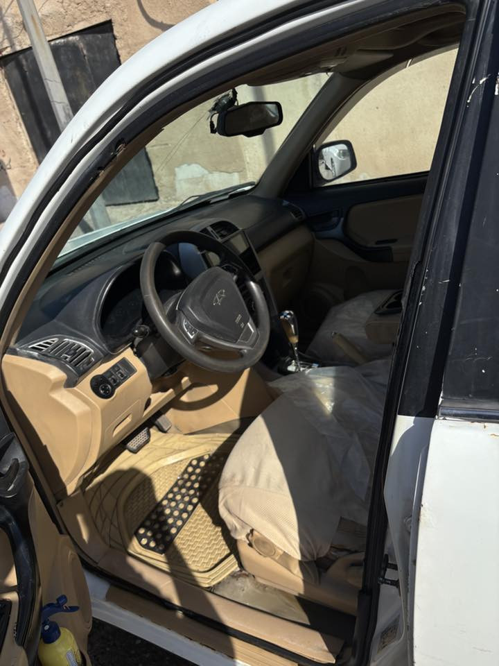 سلام عليكم تيكو مديل ١٣مكينه ١٨٠٠نضيفه كير نضيف حداده وصط تبريد شغال سياره يرادله ترتيبات خياس بلبيبان قليلرايده ٤٠وبيه مجال قليل مكاني البصره الموفقيه رقمي 
***********سياره شوفة العين
