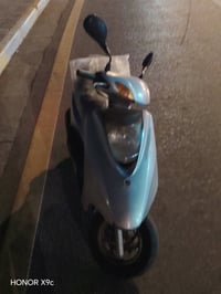 دراجه بريز جديد مال ربه صاله٣ أشهر العنوان البنوك السعر ٩٠٠ وبيه مجال ...