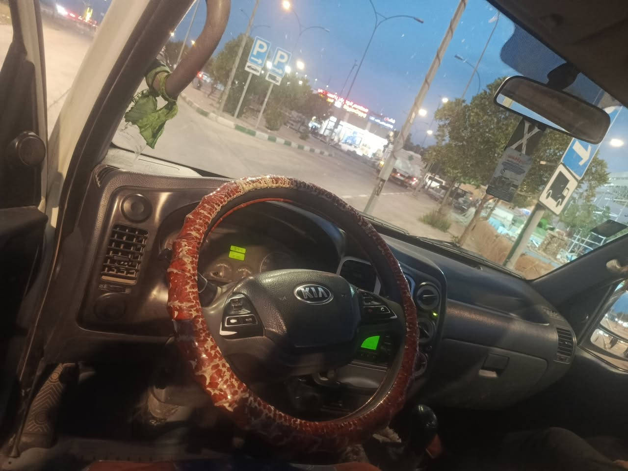 السلام عليك للبيع كيا بنكو موديل2016بسمي سنويه لل30مكفوله  محرك2700سياره جاهزه رقم بابل السعر 115وبيه مجال شراي اتصل***********
