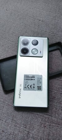 جهاز انفنكس نوت 40 5 جي الجهاز فول نظافه كامل ملحقات سعر الجهاز 225 بم...