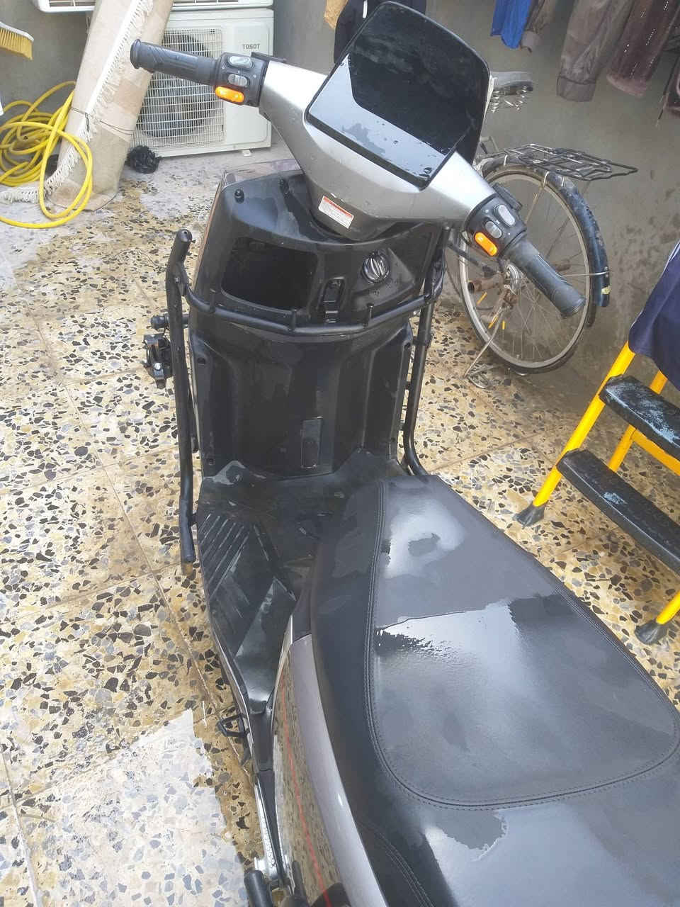 دراجه شحن للبيع نوع TAILG ٨بطاريات شحنه يفول ٤ ساعات تمشيك فوك ١٠٠ كيلو دراجه بطله بمعنه الكلمه  تغيرات جبلي جديده مستخدمه شهر واحد سعره مليون و200
وتساب ***********
