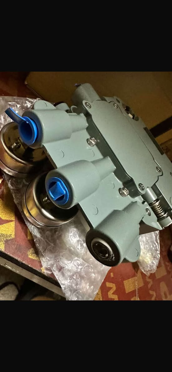 اخواني الكرام،
عندي 6 قطع بالباكيت
الصناعة ياباني مو نفس التركي اي منتشر بالسوك
ابيع القطعة ب 300$ و مستحيل اكو هيج سعر بالسوك
للعلم سعر القطعة بالمحلات يتراوح من 650$ الى 750$
للتواصل : ***********
