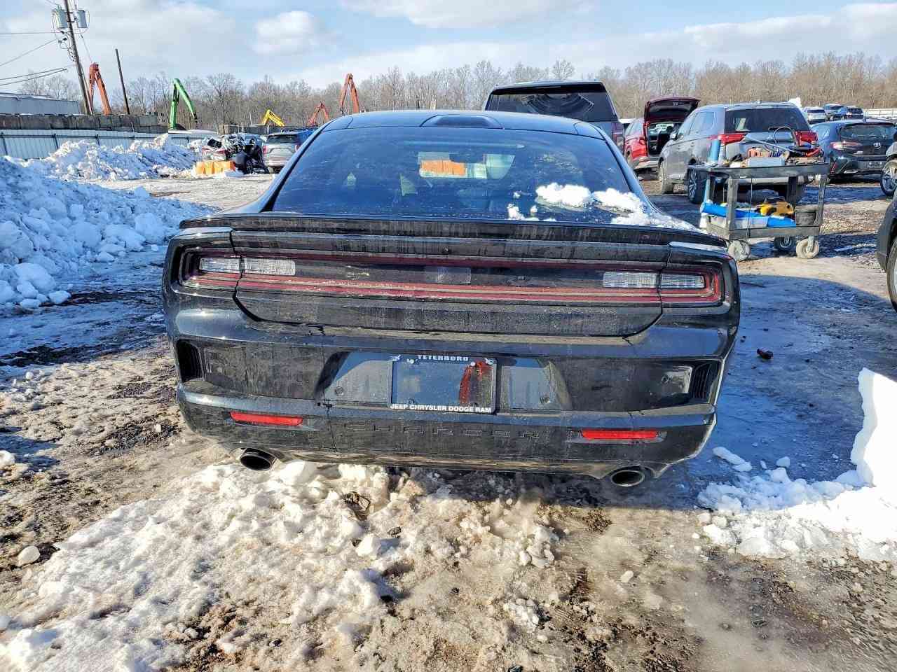 لاصحاب كتب الشهداء 
▪️نوع السيارة :  دوج جارجر سكات باك (بانزين) 
▪️الموديل : 2026
▪️تاريخ المزاد : الثلاثاء  2026/2/24
▪️ عداد المسافة :  133  mi
▪️السعر : حسب المزاد 
▪️حجم المحرك:  3.0   بانزين  6 سلندر  توين تيربو
▪️تاريخ الوصول : من 45 - 70 يوم 
▪️نوع الحادث:حسب الصور المرفقة والتقرير
▪️اوقات العمل في الشركة تبدأ من الساعة 10صباحاً 
        ولغاية ال12ليلاً  
▪️العنوان 🏦 بغداد البنوك شارع المشاتل بالقرب 
        من جسر البنوك 
▪️للاستفسار يرجى ارسال رسالة الى الصفحة 
▪️او الاتصال على الارقام التالية :
***********      مصطفى
***********     وسام
 #سيارات_أمريكية #الجميع #خاصة #الشحن
