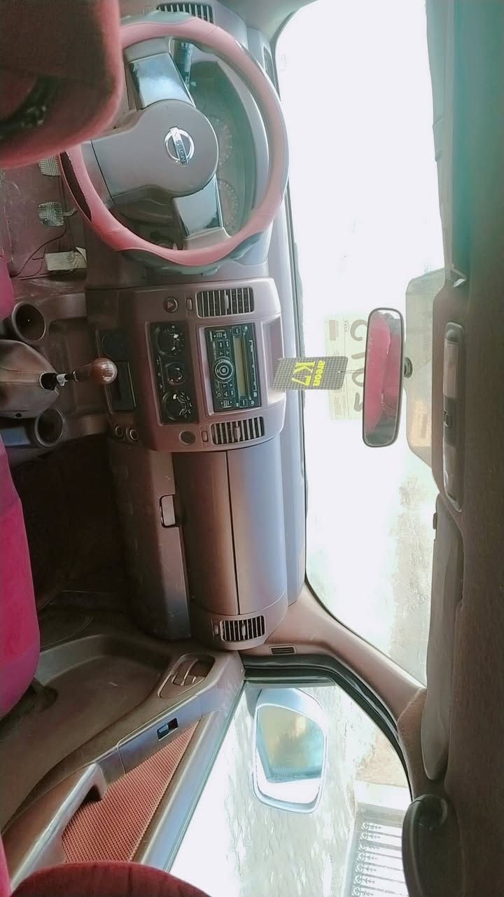 يالله السلام عليكم بيكم نيفاره موديل ١٣ رقم دهوك سنويه مجدده لل ٣٠ هزه جديده تريد وكاله تريد تحويل مباشر سياره بيهئ صبغ مكانات مكفوله من محرك وكير واكسل وشاصي معروضه ٩٥ وبيهئ مجال بسيط شراي يتصل ***********
