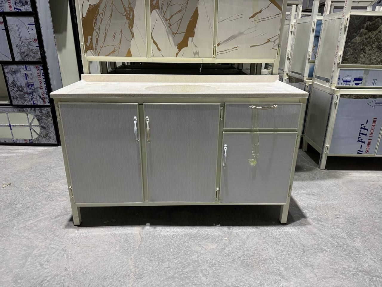 سنك قياس متر ونص المغسله مرمر (يحتوي على قاطع) 
السعر 155 الف     

التوصيل✈️✈️✈️ 
 داخل بغداد مجاني.. اطراف 15 💛🌹💛🌹
واسط// (25) الف 
-بدره -جصان -الحي -الموفقيه -ناحية واسط -الدجيلي -اطراف واسط (50) الف
ديالى //- بعقوبه - الخالص 25
كربلاء بابل ا ورمادي و فلوجه ( 25) الف 
الديوانيه النجف (25)الف 
هيت 65
 صلاح الدين// مركز المحافظه  تكريت مع الاقضيه التاليه -بلد -إسحاقي -الدجيل -سامراء - -ضلوعيه (25)
التوصيل الى البصره  -السماوه -العماره -الناصريه ( 25 ) الف
اطراف البصره 50.


**إذا كنت صاحب هذا الإعلان وتريد حذفه لأي سبب، رجاءا أرسل رسالة إلى الدعم الفني**