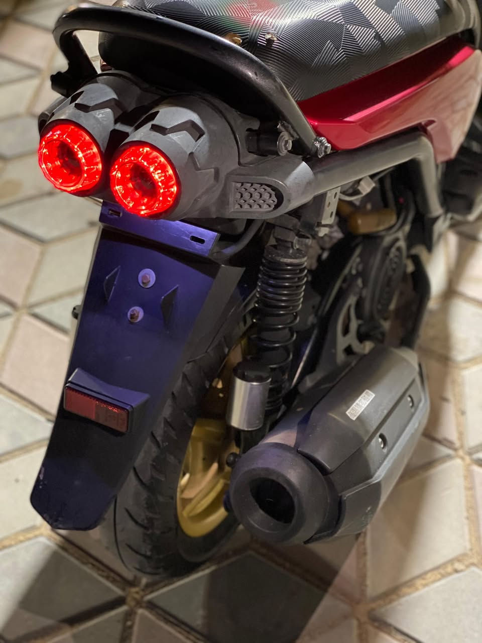 سلام عليكم 
جبلي للبيع فقط كفالة عامة الدراجة 
سعرها مليون و ٣٠٠ وبيها مجال 
للتصال ***********
