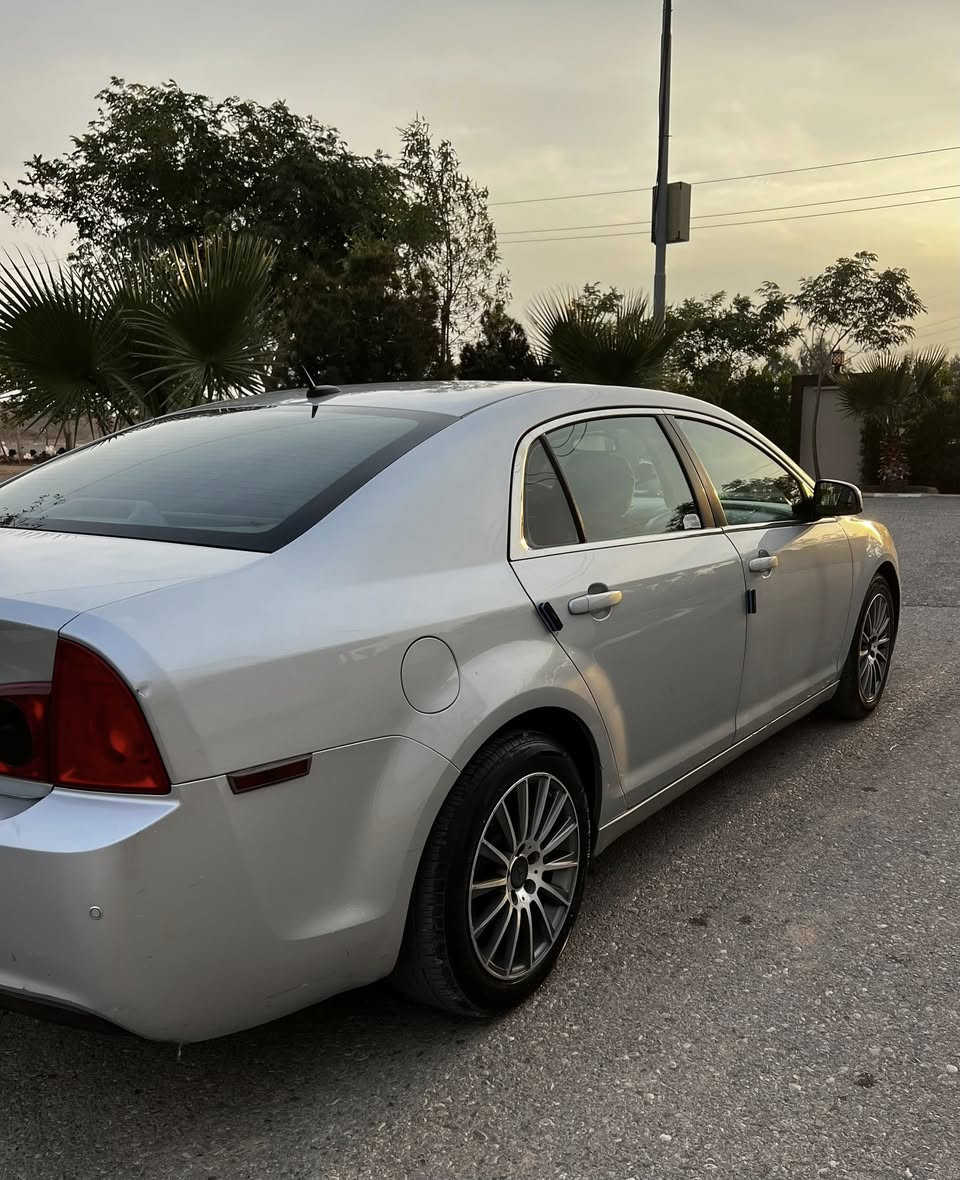 سلام عليكم 🤚🏻
للاستفسار:***********
سعر :(87)💵ورقه وبیها مجال 
———————————————
شوفرلیت مالیبو(2011) 
 سياره شرط مكينه گير صدر تبريد وكهربائيات كله شغال مکفوله ونضیفه 👍🏻(سيارة  بیهه نص باب  صبغ  سونار مرفوع ويه  صور )
——————————————-
مواصفات السیارة:
Lt محرك مرغوب 2400
بدون تنقیص ولا تبخیر وبشرط
 💯
كهربائيات كله شغال 
لایتات زنون 
سیاره حلوه مال بیت
———————
رقم سليمانيه شرط تحویل شرط غرامه 👍🏻
سنویة جدیدة لغاية2028
———————————
عنوان :دیالی -خانقین
