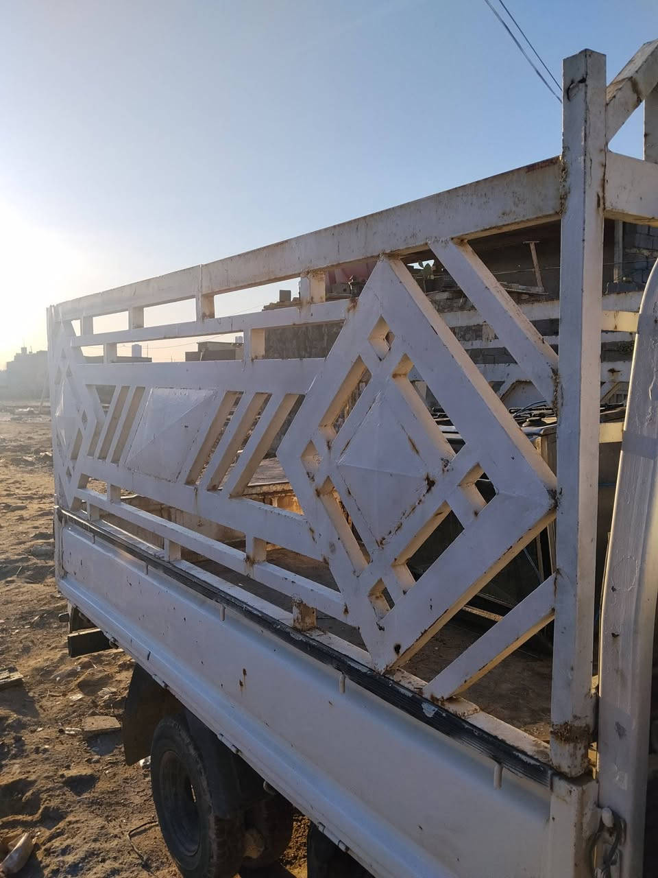 محجل للبيع نظيف مكانه مدينه الصدر السعر 200
***********
