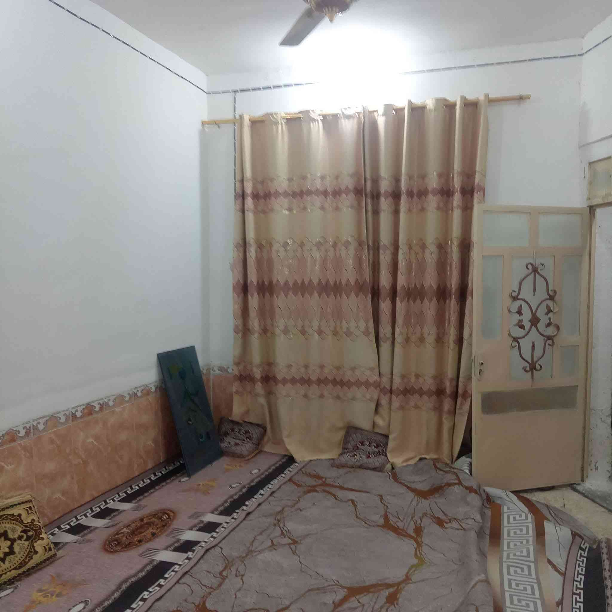 صلي على محمد وآل محمد بيت البيع طابو صرف بسم مالك مساحه 150م غرفتين اوصاله استقبال مطبخ اوصحيات ادخل اوخارج قرب مدرسة الشهيد فيصل ال دلول ***********
