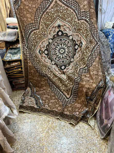 مفرش زواليه إيراني   
قياس   2ب3
عرض  خاص السعر   ١٢
وزن ٢ ونص 
يجي   بل الجنطه 
سارعو  بل الحجز 
👈   مفروشات الحياوي 👉
العنوان/ سوق الكوت الكبير قرب بيت ابو الهوئ
***********    الحجز   عل واتساب 
خدمه توصيل جميع المحافظات
