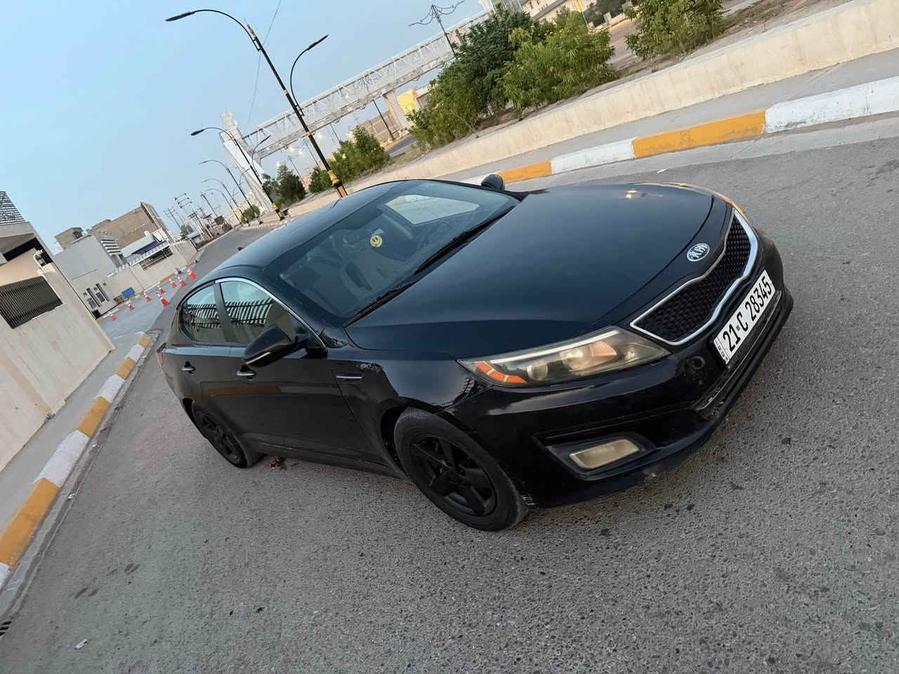 كيا اوبتمه. رقم سليمانيه جديد. تحويل مباشر. 
بيها قطعتين صبغ فقط بدون اي دواخل.بدون  اي ضربه. 
كير محرك صدر جديد تبريد ثلج  
مكانها ديالى بعقوبه.  للتواصل *********** 
السعر ٩٨  بيها مجال بصيط. بعقوبة, ديالى
