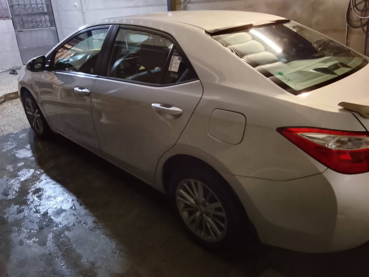 سلام عليكم
للبيع كورلا se٢٠١٥امريكي 
حادثها جاملغ وبنيد بدون شواصي 
تحكمات استيرن جهتين 
شاشه 
جام كهربائي
منضومه زنون عالي ناصي
تبريدها ثلاجه 
كير مكينه خير من الله
صدر جديد 
كاعيه مدوشمه 
عليها ادامه منضومه بانزين بلكات نوزلات جويتر فيت بم كلاص بانزين
رقم بغداد رقم جديد باسمي 
بيها شويه جراد بالقماره
السعر ١٢٠ وبيها مجال قليل مكاني بغداد الدوره
الرقم***********
