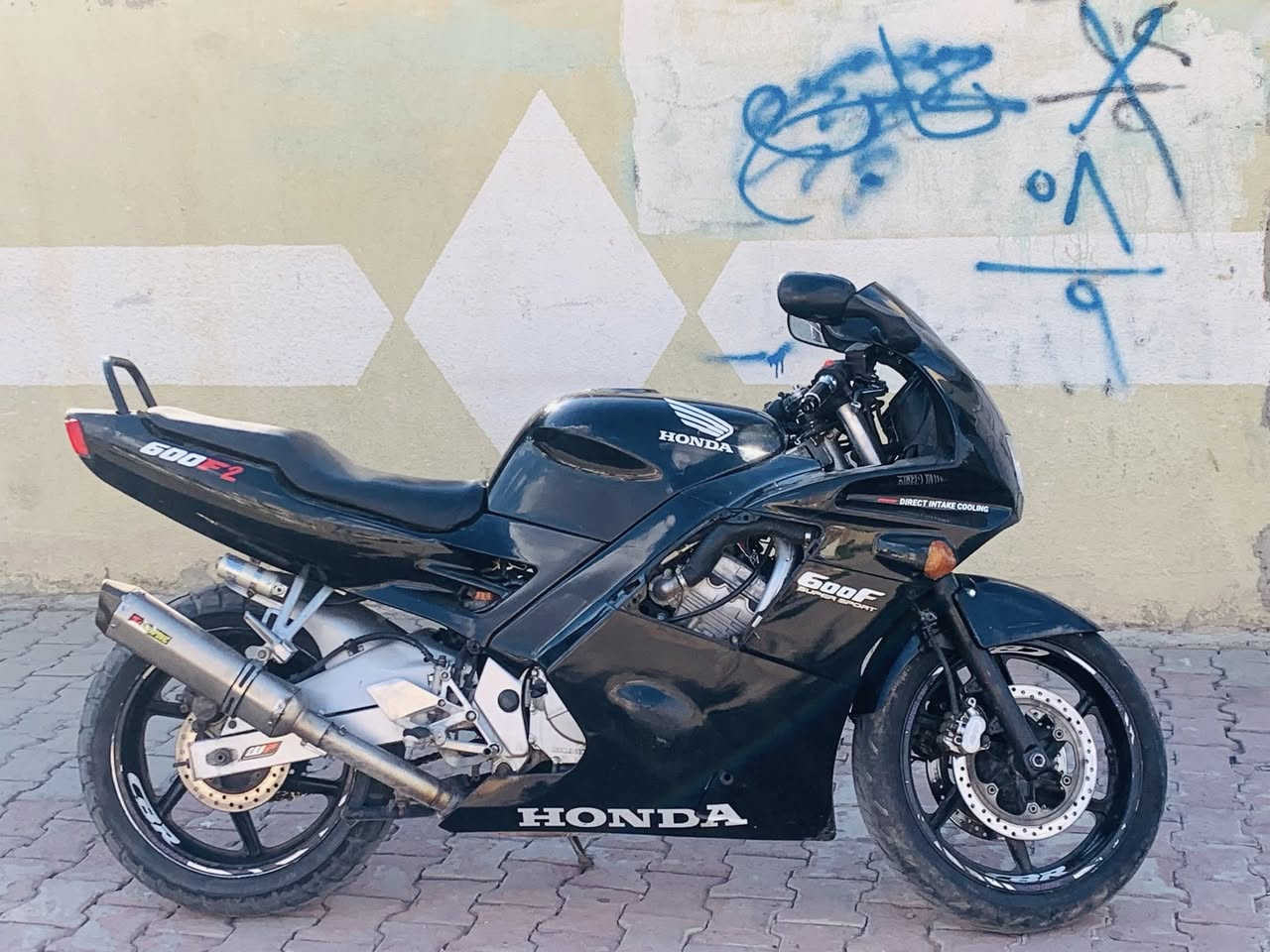 السلام عليكم
F2_600

محرك كبس شرط برغي ممفتوح 

كهربائيات كلشي شغال

أوراق فقط مكاتبه

مكان كركوك

السعر 15$

وبيها مجال كلش قليل 

***********
