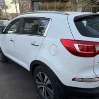 كيه سبورتج ٢٠١٢ نظيفه استخدام على ايد وحده  مواصفات عاديه حساسات خلفيه...