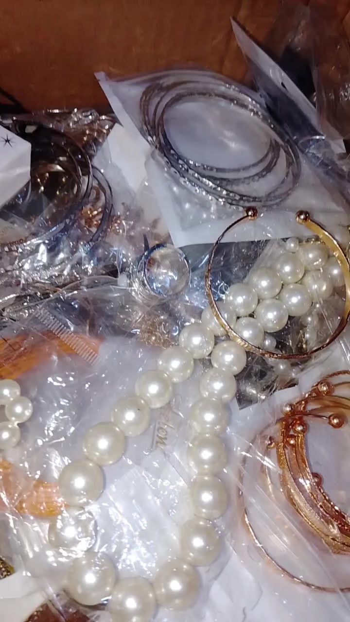 شلعه اكسسوارات اخر كارتون بي تقريبا ٢٠٠ وفوك قطعه ٥٥ الف توصيل مجاني


**إذا كنت صاحب هذا الإعلان وتريد حذفه لأي سبب، رجاءا أرسل رسالة إلى الدعم الفني**