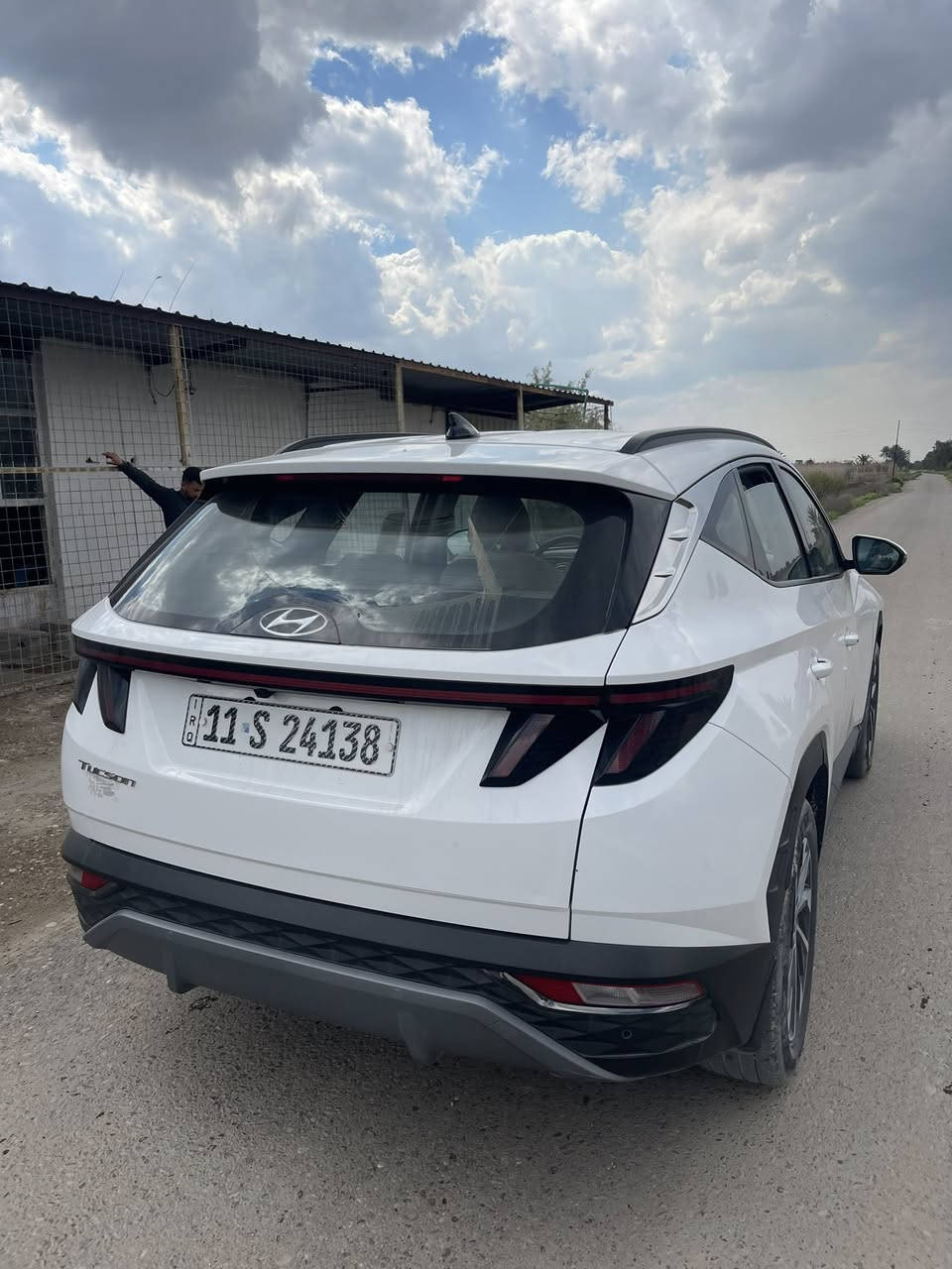 توسان 24 خليجي محرك 2000 دوش كفاله عامه من جميع النواحي حته من الرصعه كله بلاديه بأسمي شخصيآ 
مكاني بغداد اليوسفيه 
السعر 207 بيه مجال 
***********
