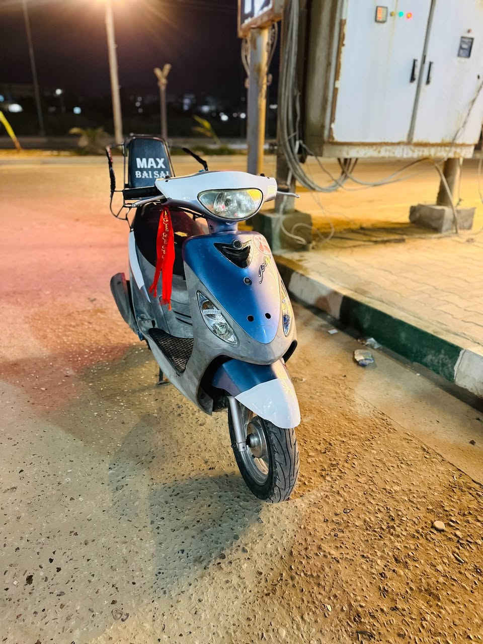 سلام عليكم دراجه منغولي حاويه صاله 20يوم من طلعت دراجه شلعه معدل فول دراجه متوازي  عليه سعره 850وبيه مجال


**إذا كنت صاحب هذا الإعلان وتريد حذفه لأي سبب، رجاءا أرسل رسالة إلى الدعم الفني**