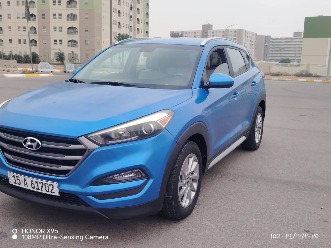 السلام عليكم ورحمة الله وبركاته توسان وارد أمريكي رقم انكليزي  انبار مشروع وطني ٢٠١٨ هزة ورقم جديد داخلة كلين  وبالعراق بيهه بنيد  مبدل  أثر طخة  وبيها طخة الجاملغ الأيمن موضح بالصور مكينة كير صدر كلة جديد تحكم سترين 
كامرة دوارة
كشنات تدفئة
شاشة كبيرة
كشن كهرباء
السيارة جاهزة وتراها يخبل السعر المطلوب ١٤٨ ورقة
مكان السيارة بغداد مجمع بسماية السيارة بأسم صاحب رقم الموبايل *********** َوبيها مجال وتدللون
