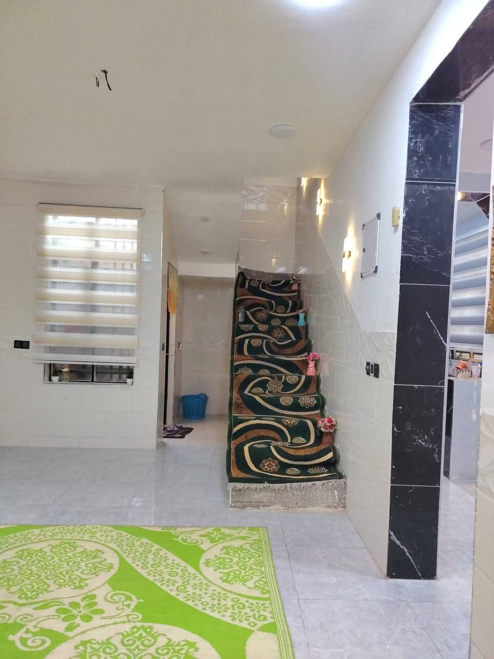 سلام عليكم يوجد بيت البيع في قضاء المدائن الجعارة غرب مطعم ديوان مدائن مساحه 170 متر رقم الهاتف ***********
