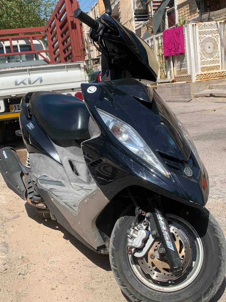 السلام عليكم دراجة جي تي ار للبيع صار اقل الشهر من نزلتهة من الرمبه دراجه جديده مامتعوبه مكينه جديده كفرات جديده تايرت جديده كلشي بيهة جديد السعر مليون  ونص ابيهة مجال  حك الجية مكاني الشعب قرب المحكمه الشعب ***********
