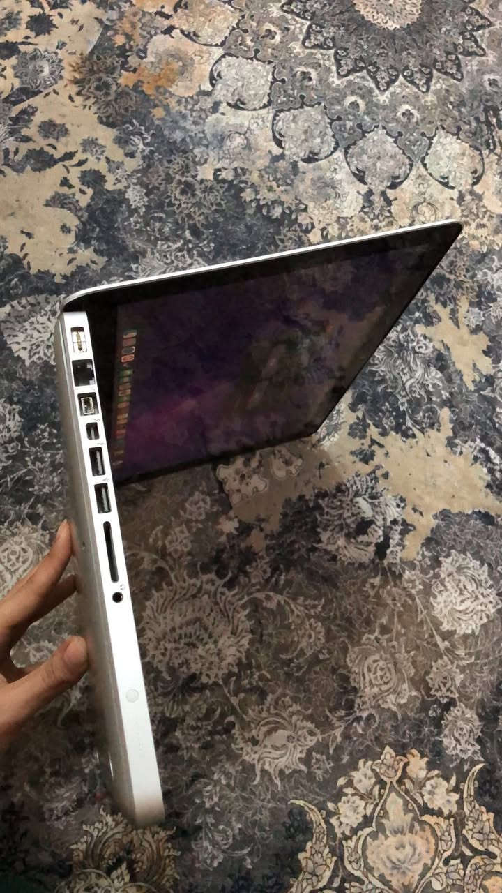 لابتوب ماك بوك برو ٢٠١٢ نسخه mid ب اعلى ترقيه بالجهاز

معالج كور اي فايف جيل الثالث

رامات ١٦ غيغا اعلى تطوير

هاردين واحد ١٢٨ ssd والثاني ٣٢٠ hdd وممكن تستبدلهن كل منفذ يقرأ هارد بحجم ١ تيرا

يجيك الهارد الاول بي نظامين واحد ويندوز ١٠ برو معرف كامل و الثاني ماكنتوش مونتيري يعمل بشكل مستقر بدون اي مشاكل 

الابتوب نظافته ٩٠٪؜ 

وبطاريته اذا فقط تصفح ويوتيوب تطول ساعتين او ساعه ونص اذا تلعب او عندك استخدامات ثكيله تطول عندك بحدود الساعه ساعه وربع 

ملاحظات بسيطه عن الجهاز الكاميرا ماتشتغل تكدر تشوف الصوره الاخيره راسل الكيبل مقطوع تكدر تشغلهه من جديد ب مجرد تركب راس ثاني للكيبل ويتصل من جديد ب البورد 

وكذلك شويه شخوط ب الضهر الخلفي والامامي

السعر تعال خاص


**إذا كنت صاحب هذا الإعلان وتريد حذفه لأي سبب، رجاءا أرسل رسالة إلى الدعم الفني**