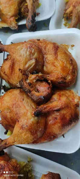 دجاج مشوي ومحشى 1كيلو مع
المقبلات 4000 فقط مستعدون تجهيز كافة المناسبات
العنوان السنديه مقابل ثانويه اور المختلطه 
***********
