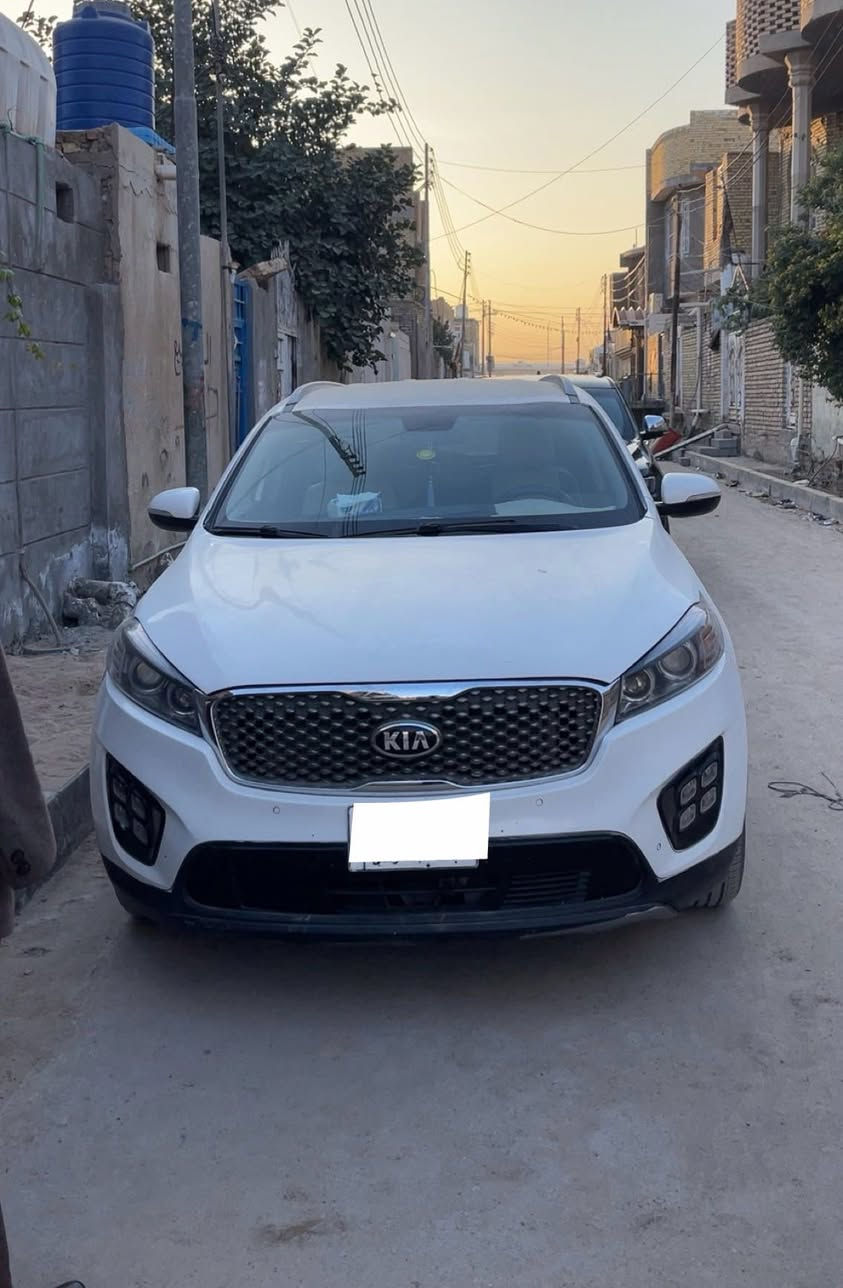 سلام عليكم 
سعر اخو البلاش 
سورنتو 2017 خليجي محرك 6 سندر بيه صبغ 4 قطع بدون دواخل بدون تبديل سونار مرفق بالمنشور رقم سياره بغداد سنويه جديده تحويل مباشر ثاني يوم 7 راكب سياره فول عدا البني راما ( للعلم سياره تحتوي عل منظومه غاز كامله ) سعر١٨٣قفل بيع مستعجل رجاء مو شراي لاتتصل مكان سياره ناصريه شطره ***********
